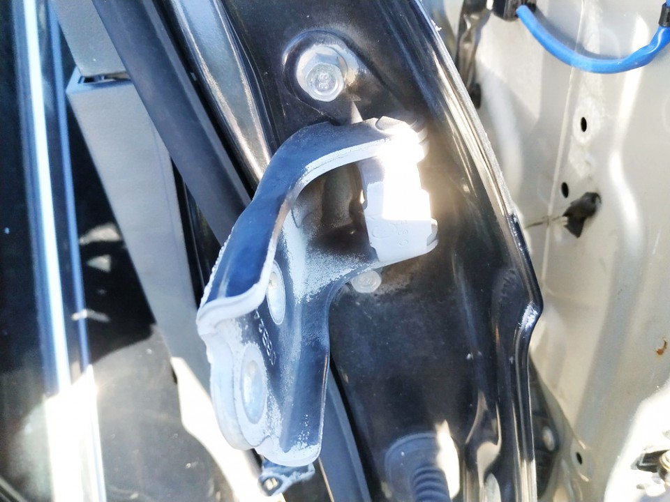 Chevrolet Captiva 2008 Charnière de porte avant - Thumbnail 2