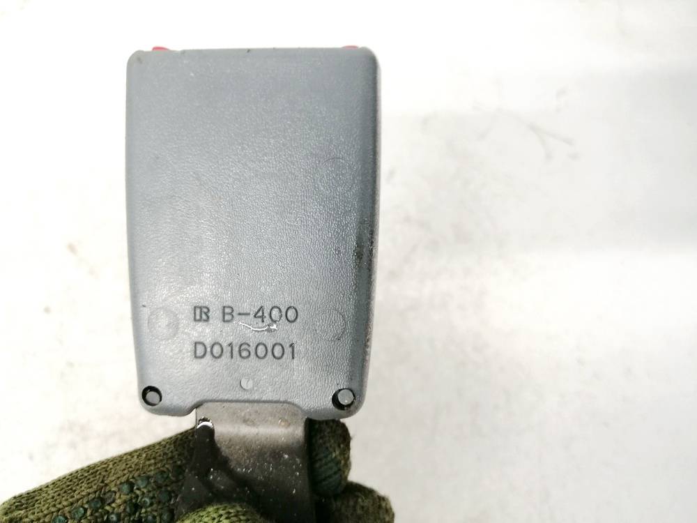 D016001 Toyota Previa 2001 Zaczep pasa bezpieczeństwa - TYLNE ŚRODEK - Thumbnail 3