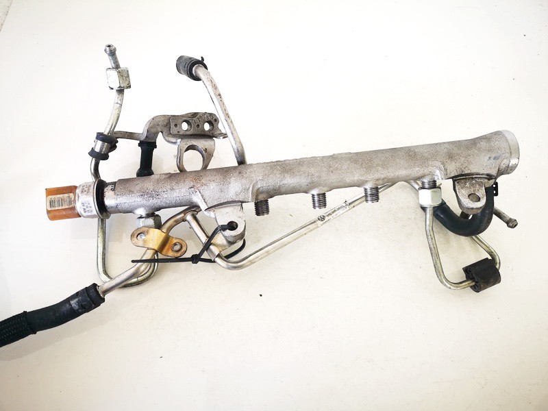 03L089H Volkswagen Golf 2011 Fuel injector rail (injectors)(Fuel distributor)