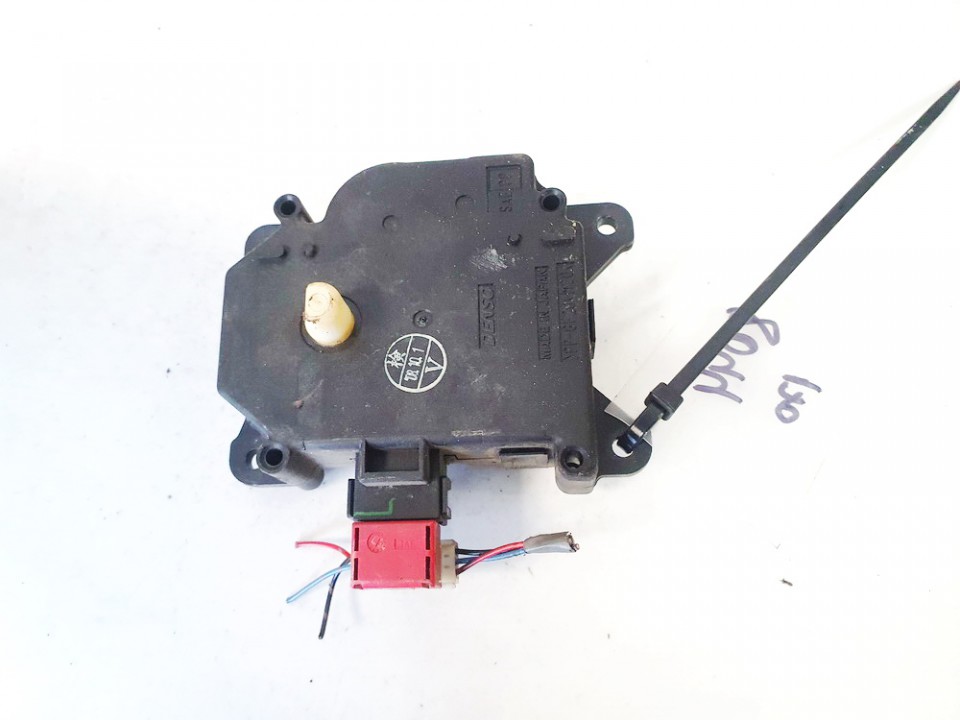 0638000172PL Toyota RAV-4 2009 Heater Vent Flap Control Actuator Motor - Thumbnail 3
