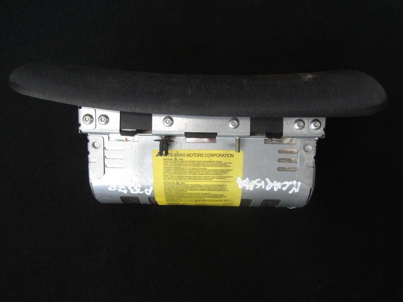 570216500 Mitsubishi Carisma 1998 Kojelaudan turvatyyny SRS