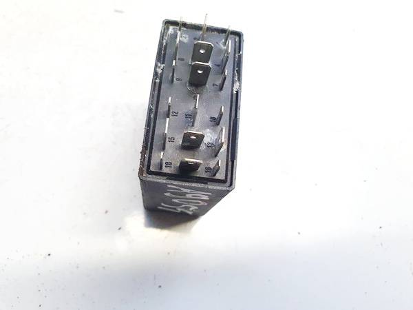 4B0919471A Audi TT 2000 Sviesu valdymo blokas - Thumbnail 2