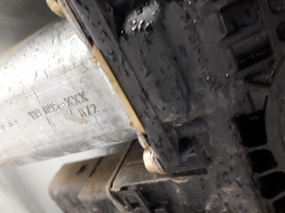 119095XXX Volkswagen Passat 2002 Window Motor - REAR RIGHT - Thumbnail 3