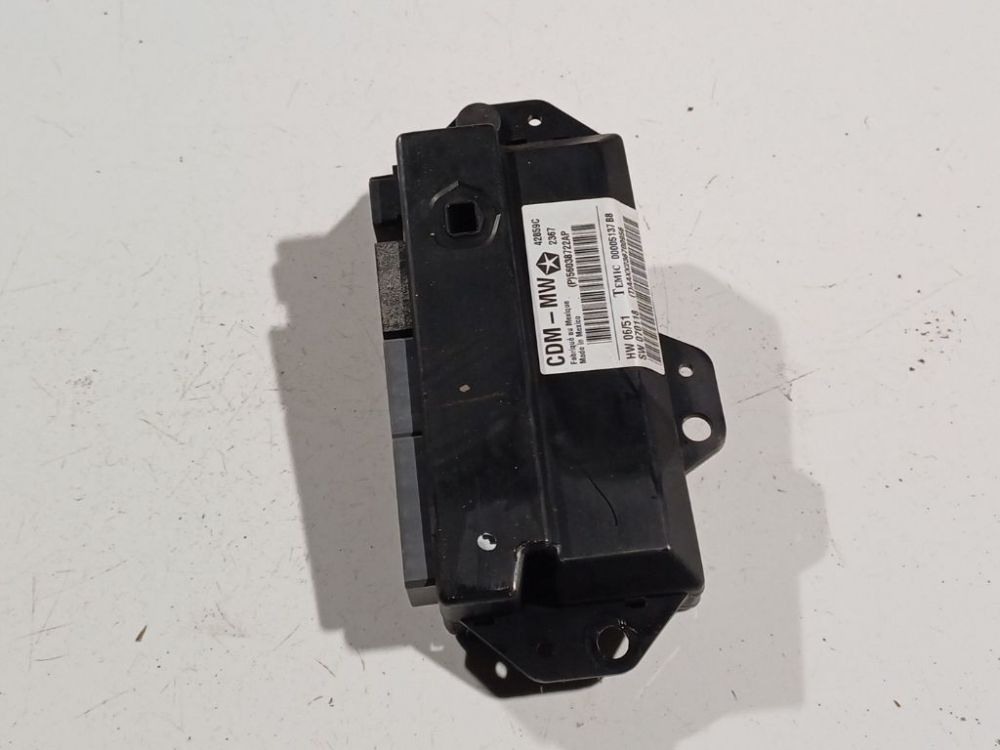 56038722AP Chrysler 300C 2005 Anderen Computern - Thumbnail 3