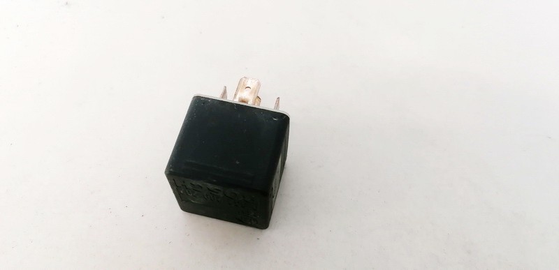 0332209202 Truck - Mercedes-Benz Atego 2000 Relay module | EuroImpex