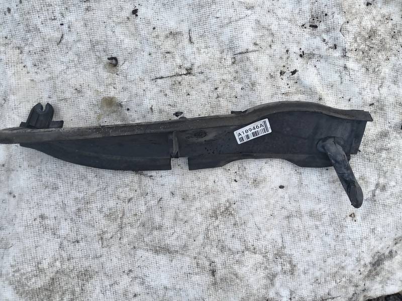 64316925973 BMW 3-Series 2005 Listwa osłonowa wycieraczki - PRZEDNIE