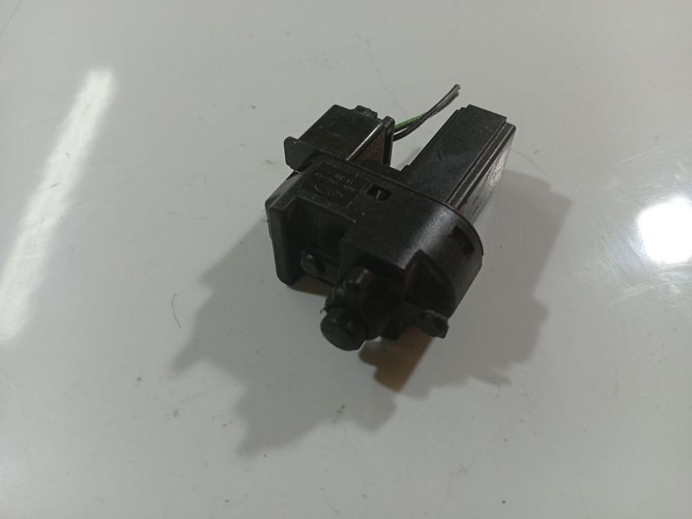 4M5T7C634AA Ford Focus 2014 Czujnik świateł hamulca (przekaźnik-klakson) - Thumbnail 2