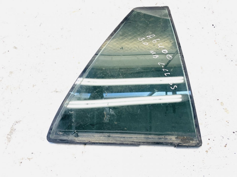 Mercedes-Benz C-CLASS 2004 Quarter glass - REAR RIGHT