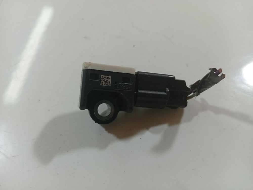 140319400 Ford Focus 2014 Srs Airbag crash sensor - Thumbnail 3