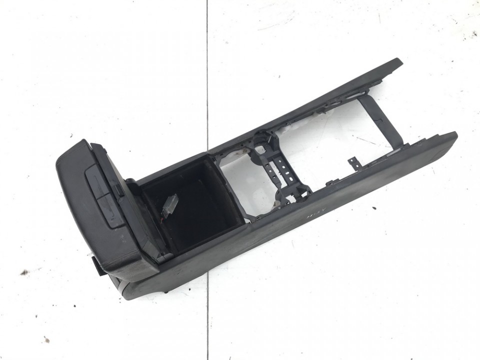 7L6863762D Volkswagen Touareg 2005 Seat Armrest