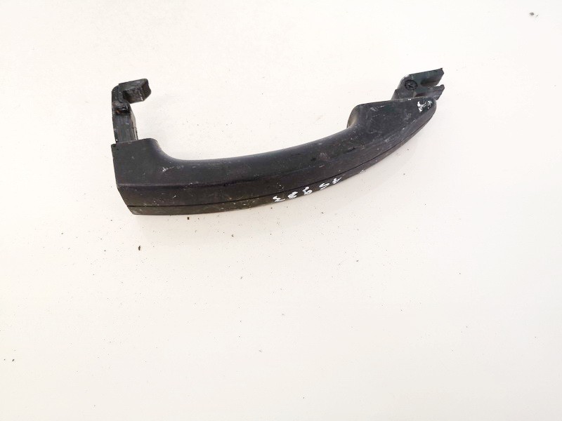 3M51R22404DA Ford Focus 2006 Durvju ārējā roktura - AIZMUGURE PA KREISI