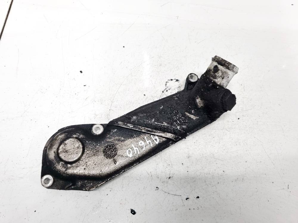 059121121A Audi A4 1998 Obudowa termostatu