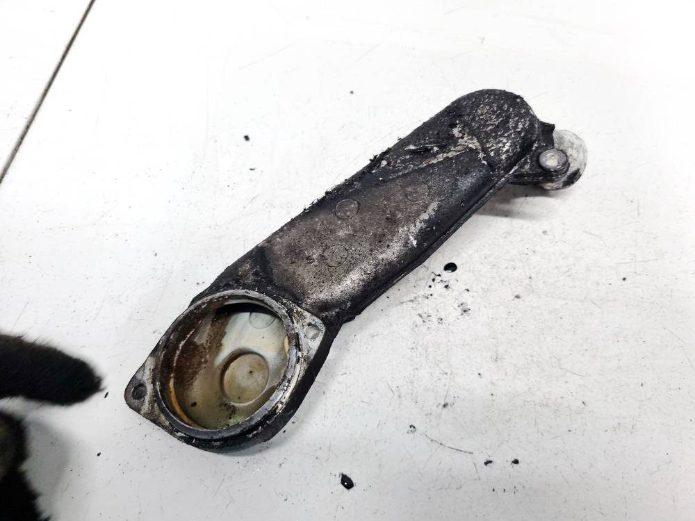 059121121A Audi A4 1998 Carcasa del termostato - Thumbnail 3