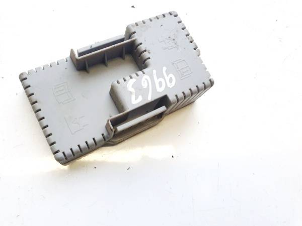 6G9T14C507CB Volvo S80 2007 Fuse Box Cover - Thumbnail 3