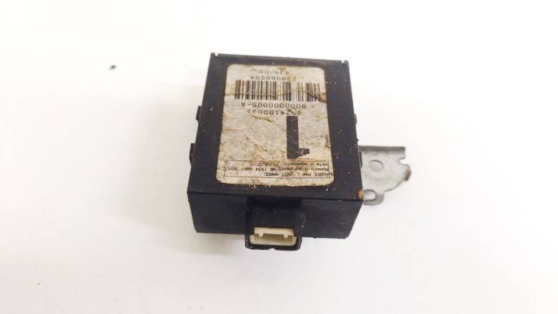 239080209 Toyota Yaris 2011 Oven ohjainyksikkö