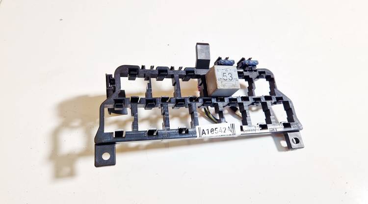 8D0937503E Volkswagen Golf 2000 Fuse box