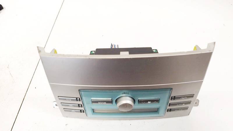 559020F010C Toyota Corolla Verso 2006 Climate Control Panel (heater control switches)