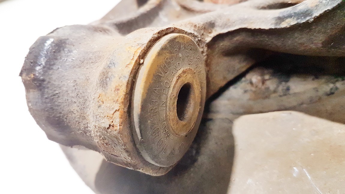 Volkswagen Touareg 2005 Steering knuckle - REAR RIGHT - Thumbnail 3