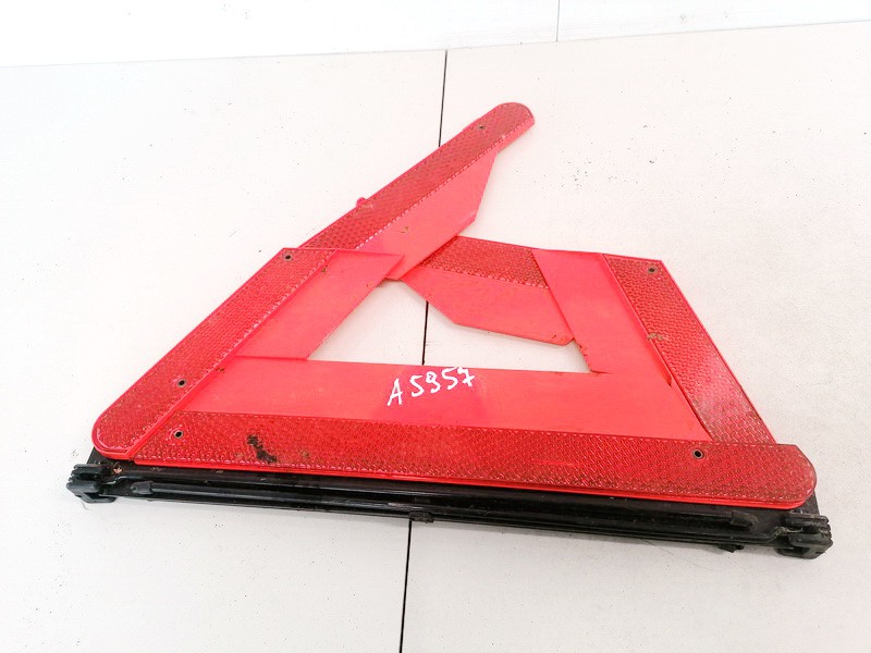 4B5860251B Audi A6 2008 Warning Triangle Integrated into Trunk