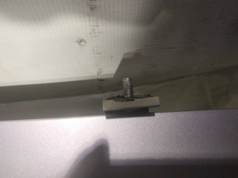 USEED Volkswagen Polo 2009 Hood Hinges - REAR RIGHT