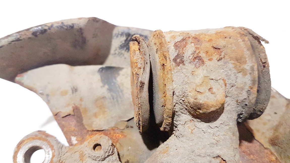 Volkswagen Passat 1998 Rumbas (gultnis) - AIZMUGURE PA KREISI - Thumbnail 4