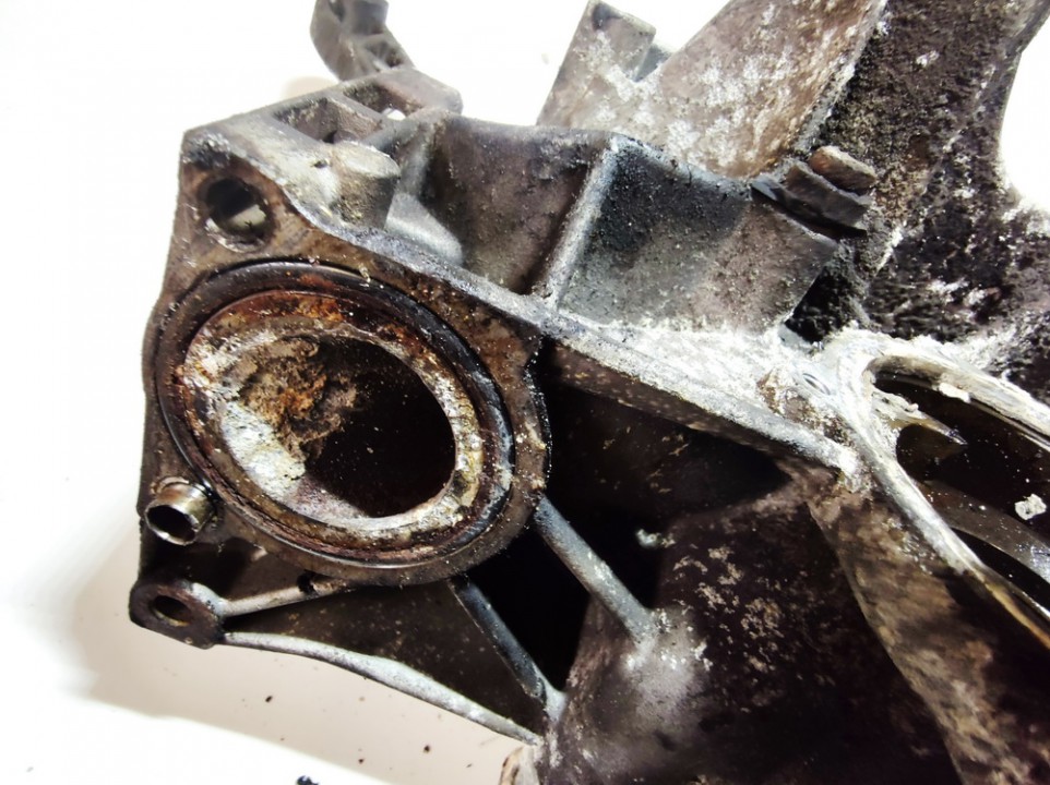 028903143AF Audi A4 1996 Engine Mount Bracket and Gearbox Mount Bracket - Thumbnail 3