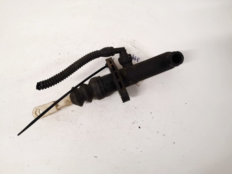 30611705 used Master clutch cylinder Volvo V40 2001 1.9L EIS01484992