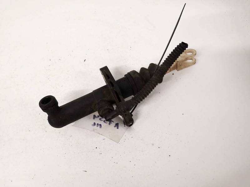 30611705 used Master clutch cylinder Volvo V40 2001 1.9L EIS01484992