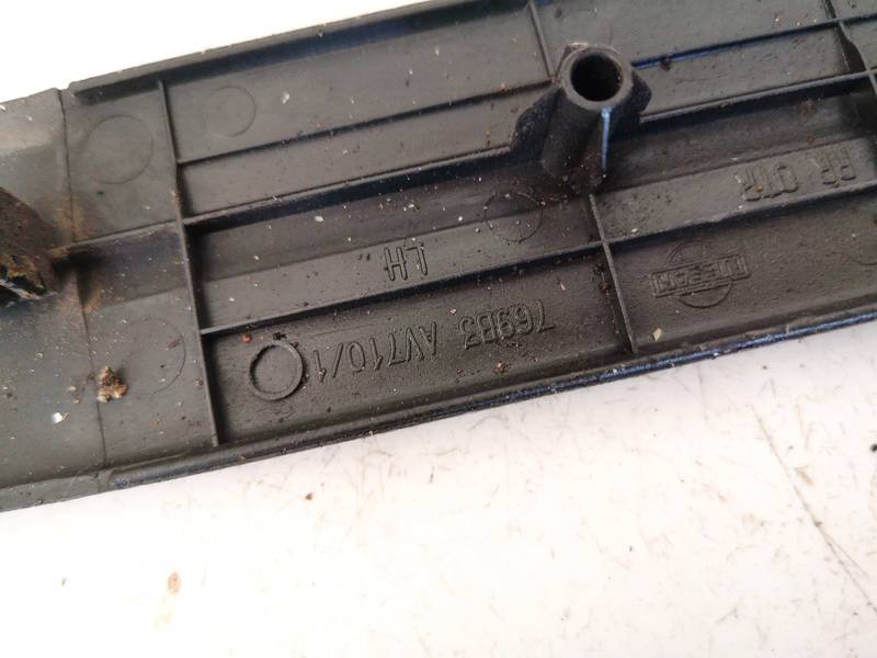 769B3AV710 Nissan Primera 2003 Iekšējā sliekšņa apdare - AIZMUGURE PA KREISI - Thumbnail 3