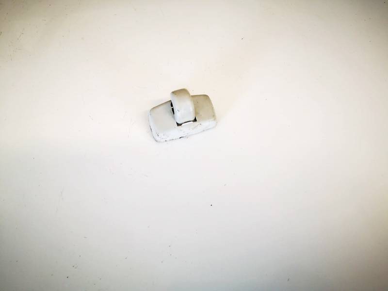 3B0857561B Volkswagen Golf 2000 Bracket Sun visor clip