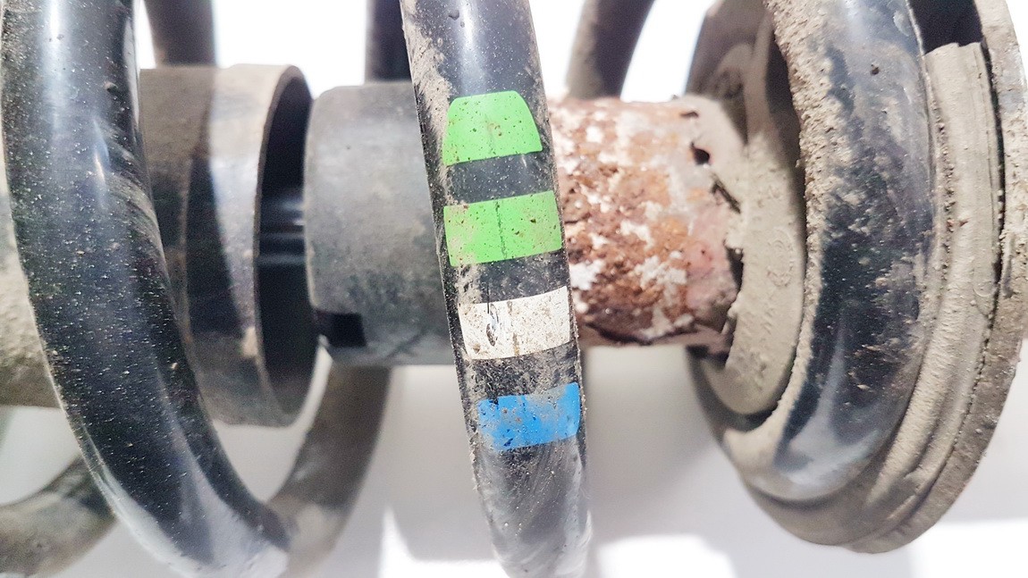 Audi A4 2004 Sprężyna przedniego amortyzatora - Thumbnail 3