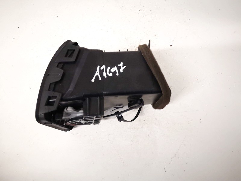 1K0819709 Volkswagen Jetta 2007 Dash Vent (Air Vent Grille) - Thumbnail 2