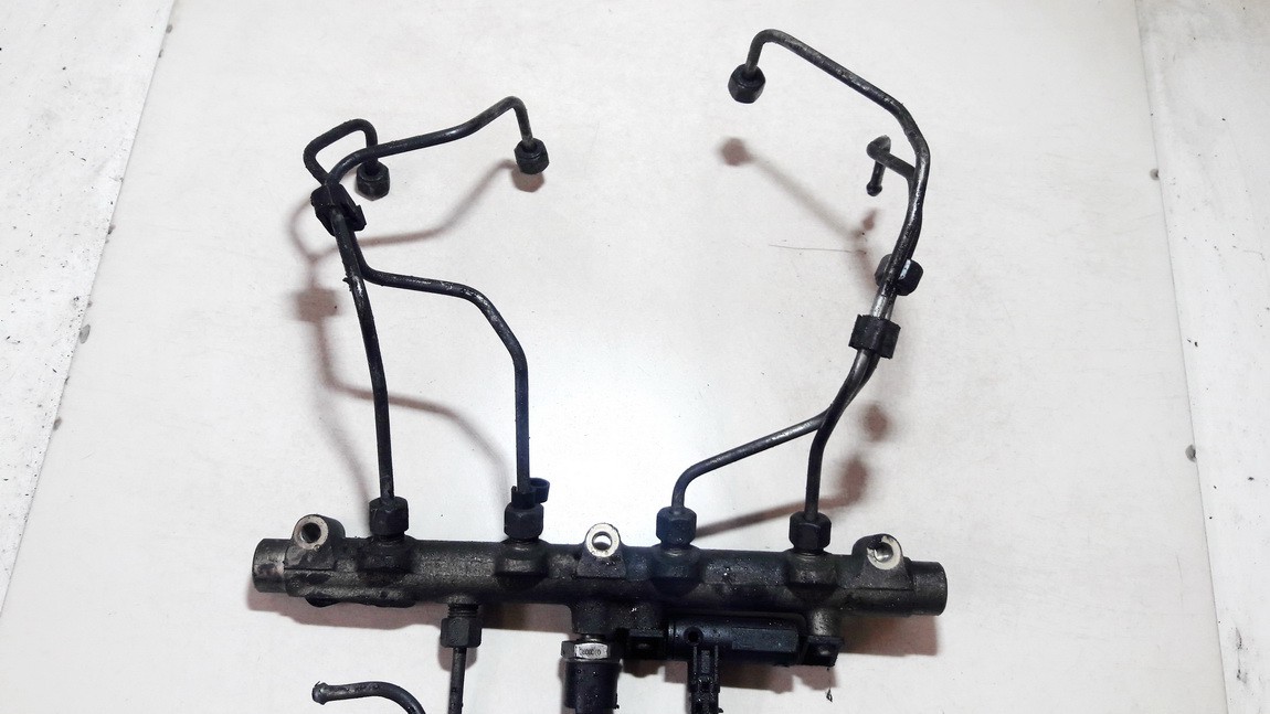 0445214017 Citroen C5 2002 Polttoainepääputki