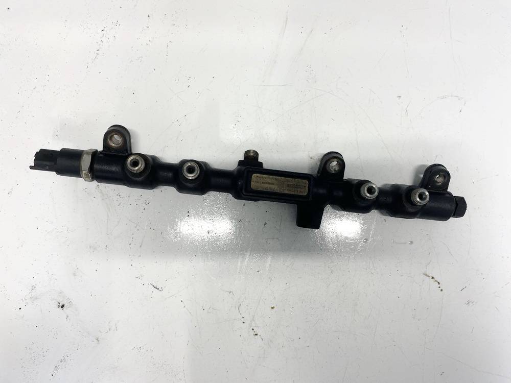 2S7Q9D280AC Ford Mondeo 2003 Degvielas sadalītājs - Thumbnail 2