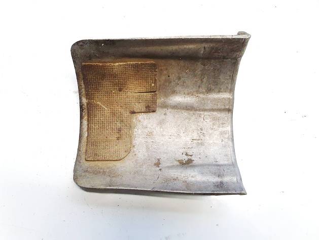 4D0407722 Audi A4 1998 Shaft Guard Plate Cover - FRONT RIGHT - Thumbnail 3