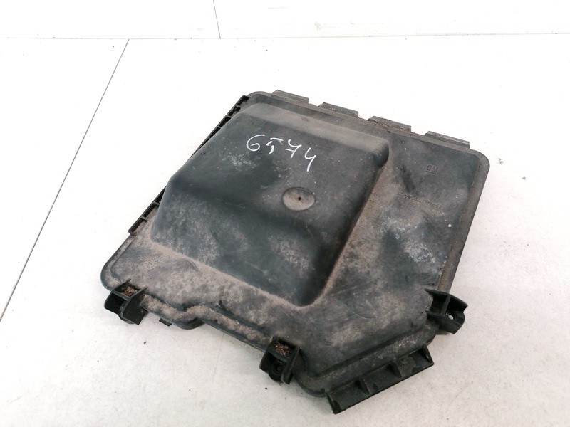 13144736 Opel Meriva 2003 Fuse box