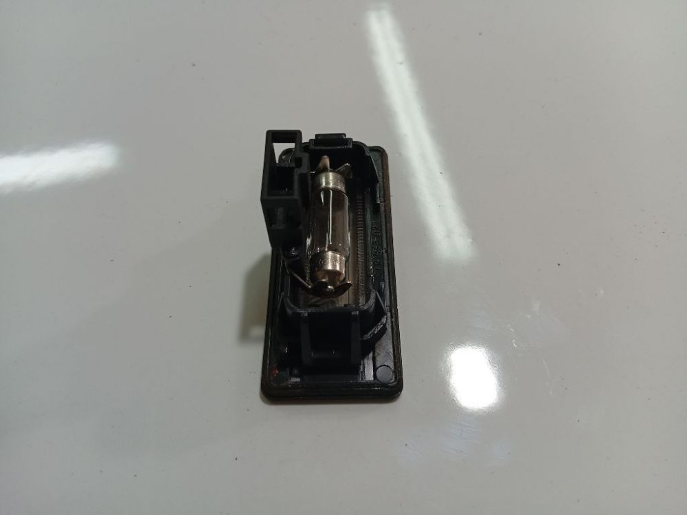 Volkswagen Passat 2007 Kennzeichenleuchte Kennzeichen Leuchte - Thumbnail 4