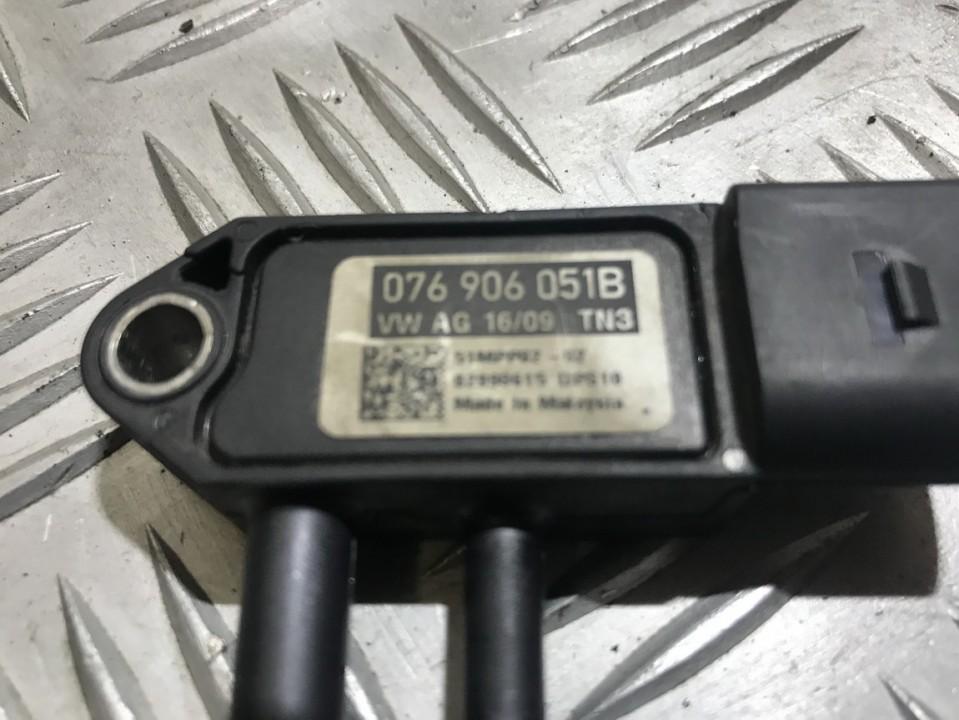 076906051B Volkswagen Passat 2012 Oro slegio daviklis - MAP - Thumbnail 2