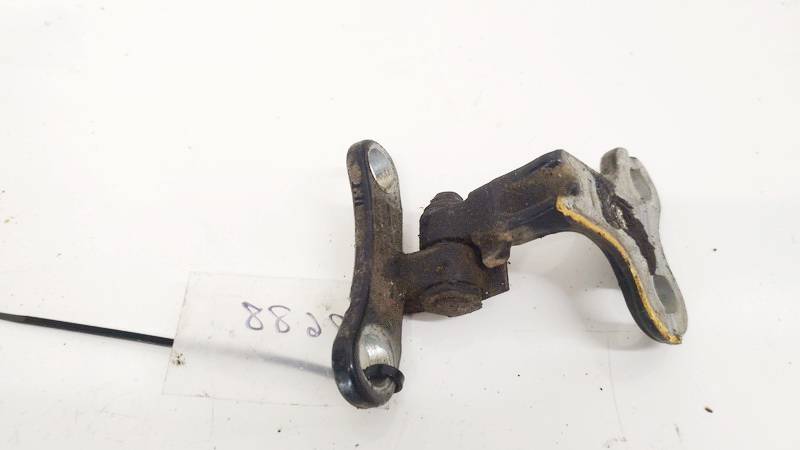 30661435 Volvo V50 2004 Priekiniu duru vyris P.