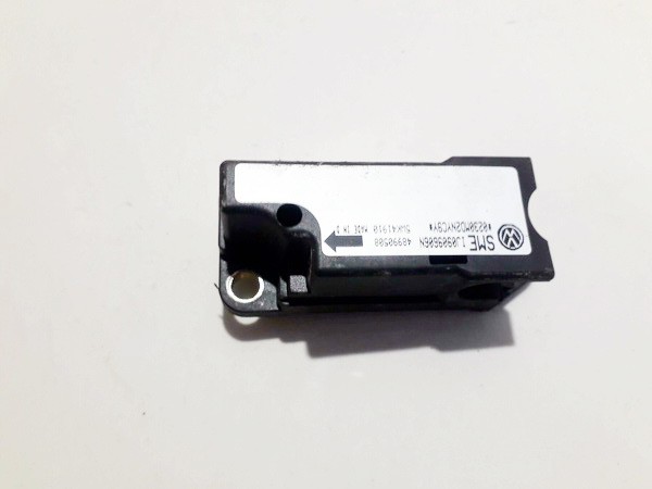 VW PASSAT B6 Airbagsensor Aufprallsensor Crashsensor 391138 7081503 2