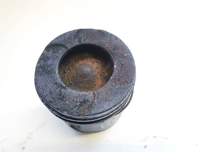 12R21159 Opel Corsa 2009 Tłok