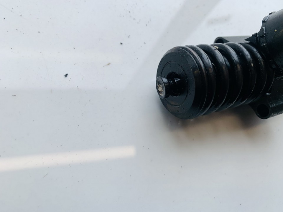 036130073b 0414720403, pdb038 Fuel Injector Audi A3 2003 2.0L