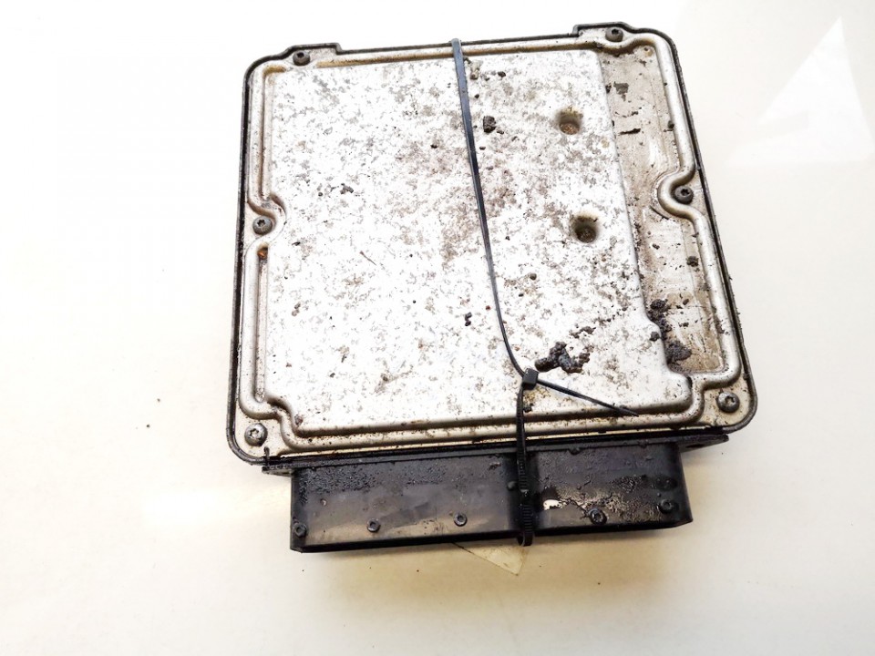 03G906016B Volkswagen Golf 2004 ECU Engine Computer (Engine Control Unit) - Thumbnail 2
