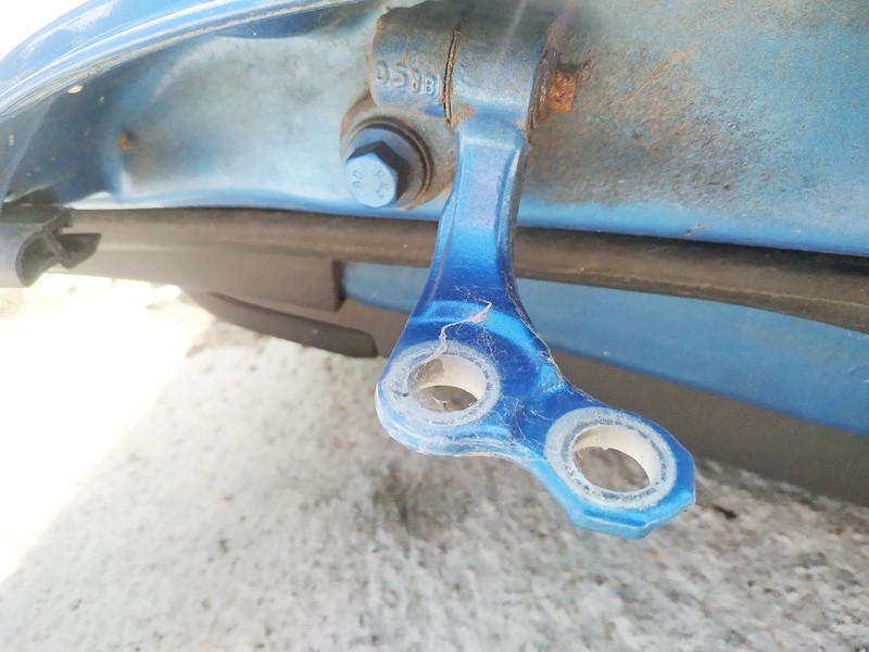 Ford Focus 2006 Door Hinge - REAR