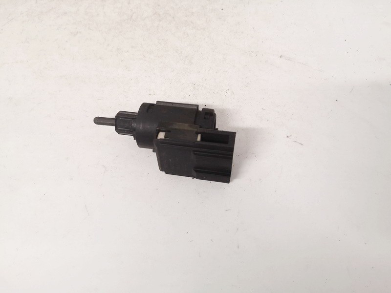 3B0945511C Volkswagen Golf 1998 Датчик включения стоп-сигнала