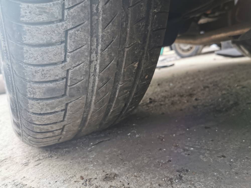 5X108 Ford Kuga 2025 Räder-Kit R19 - Thumbnail 5