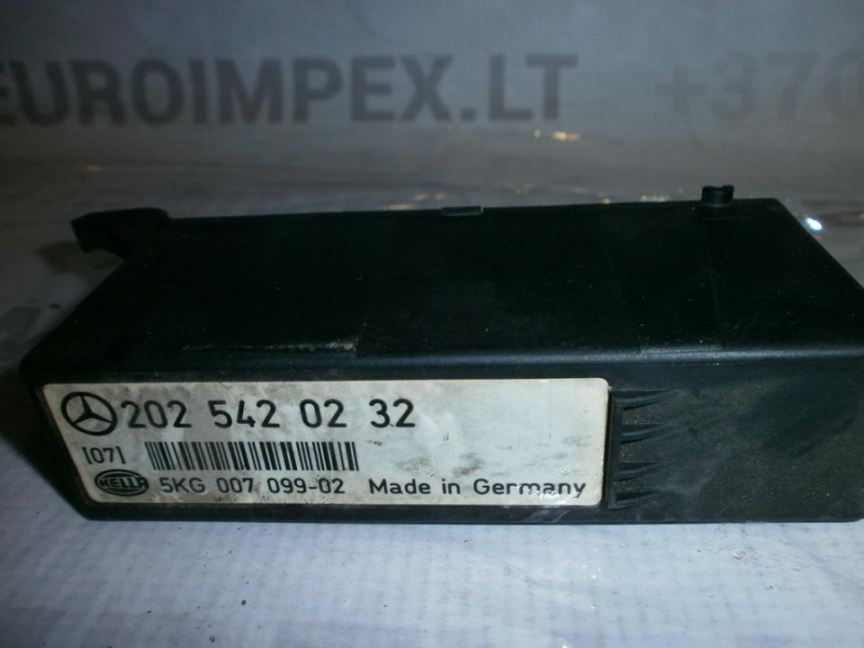 2025420232 Mercedes-Benz C-CLASS 1996 General Module Comfort Relay (Unit)