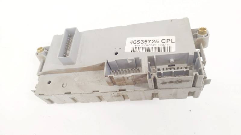46535725 Fiat Doblo 2008 Fuse box