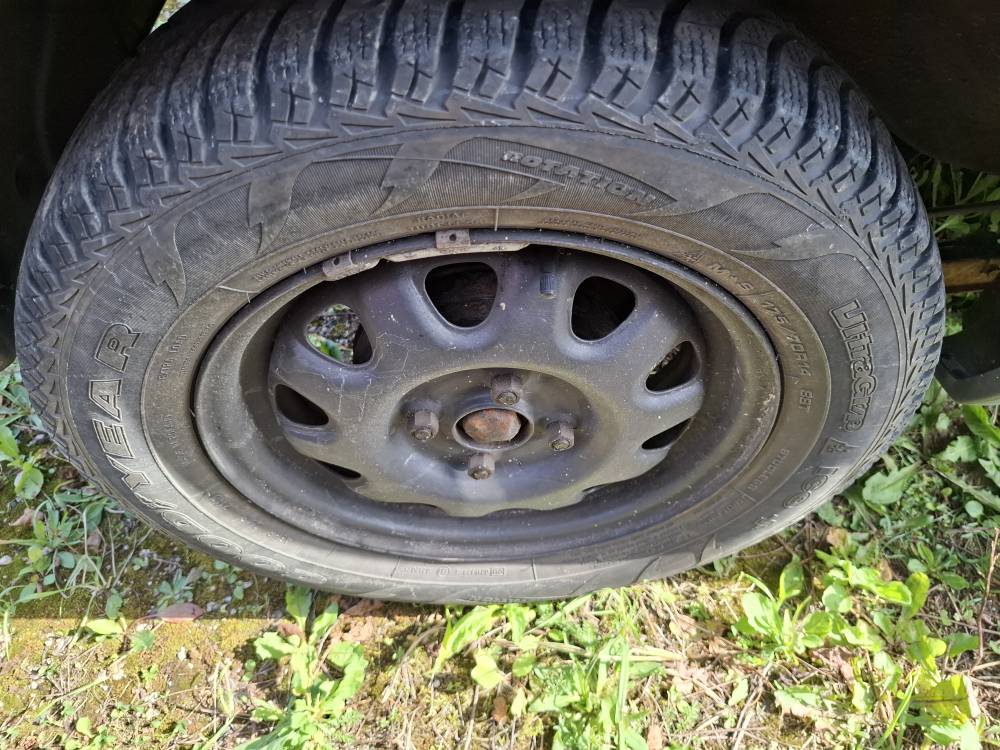 4X100 Suzuki Ignis 2001 Tin-Ring-Set R14