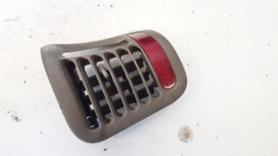 966834706401 Chrysler Town Country  1998 Dash Vent (Air Vent Grille)